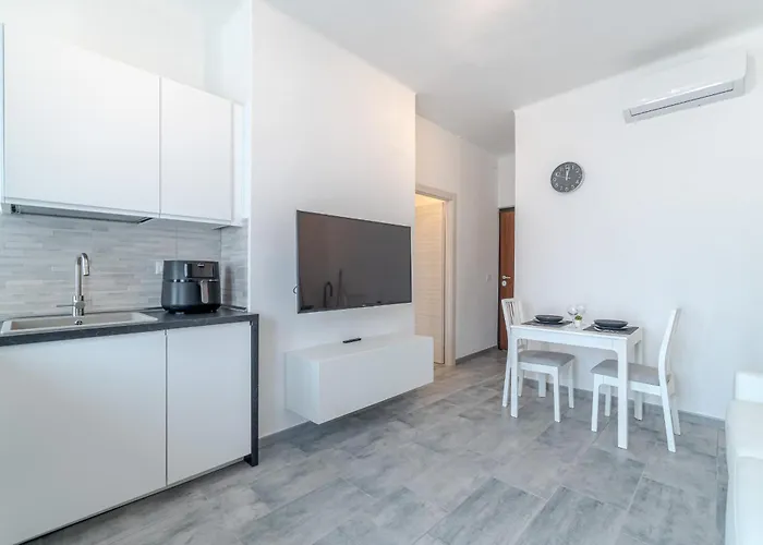 Guesthost - Functional Flat Near The Olimpic Stadium Torino