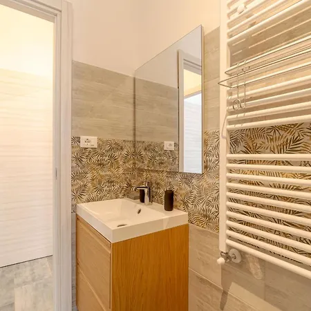 Functional Flat Near The Olimpic Stadium *